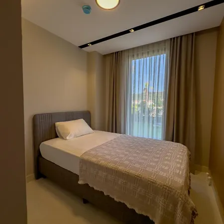 Apartament Comfortable 2-br W Pool Access Near Seaside F-1 55 Ayvalı